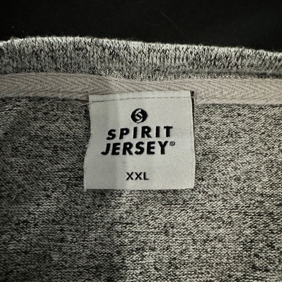 Women's long sleeve top with CHICAGO on back - Picture 3 of 3